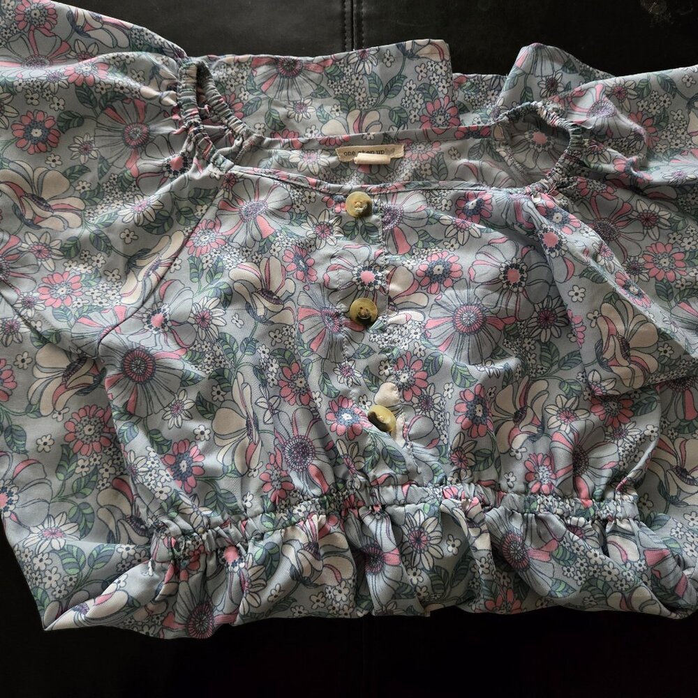 Girls dress size medium
